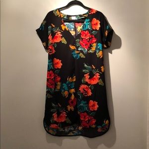 Floral black dress - vneck - Medium - NWOT